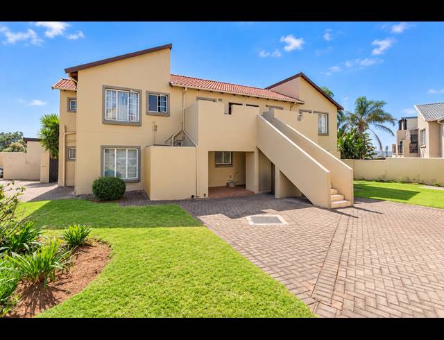 2 BEDROOM APARTMENT FOR SALE IN NORTHGATE